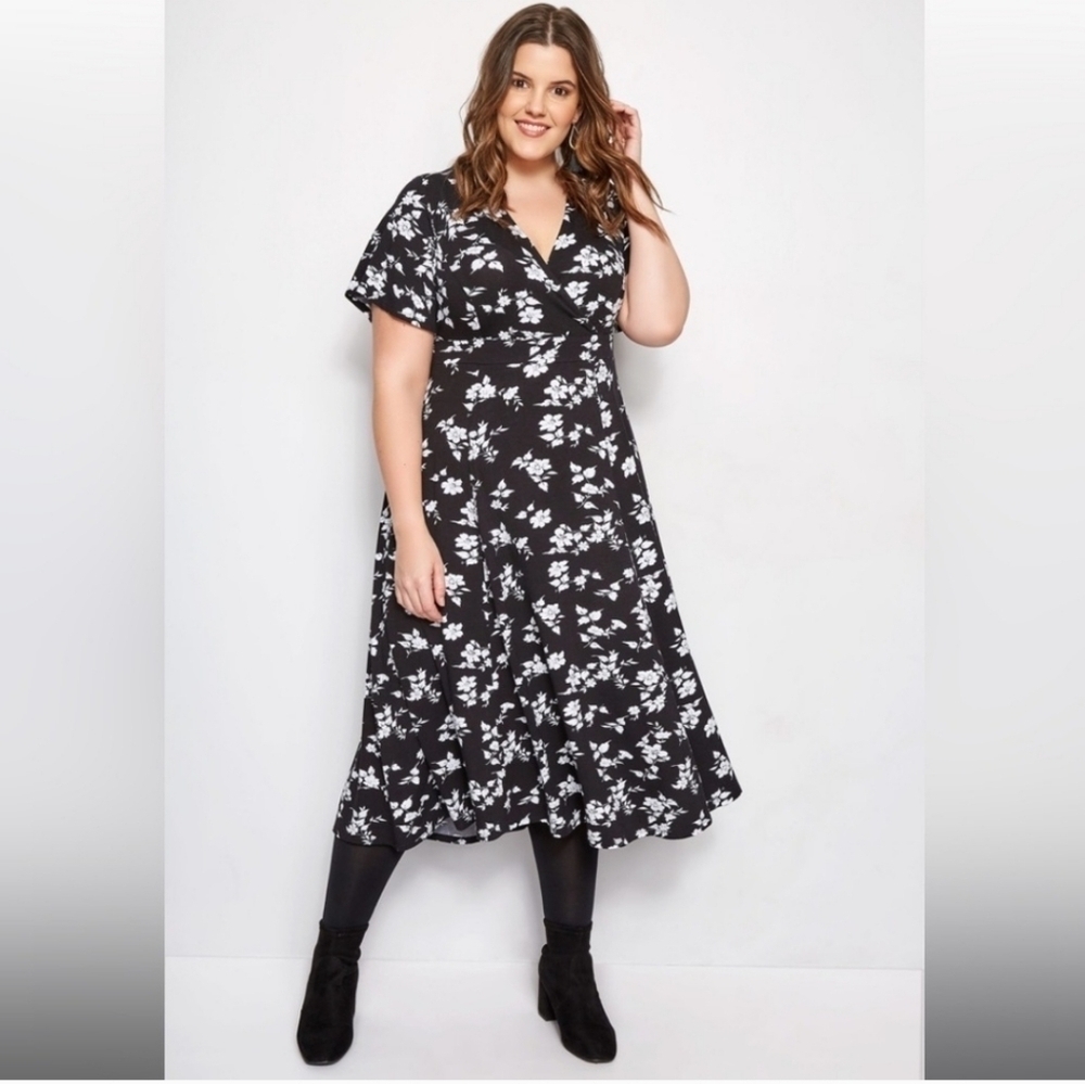 NWT Eliza J. Faux Wrap Dress Black White Floral Women's Size XXL Short Sleeve